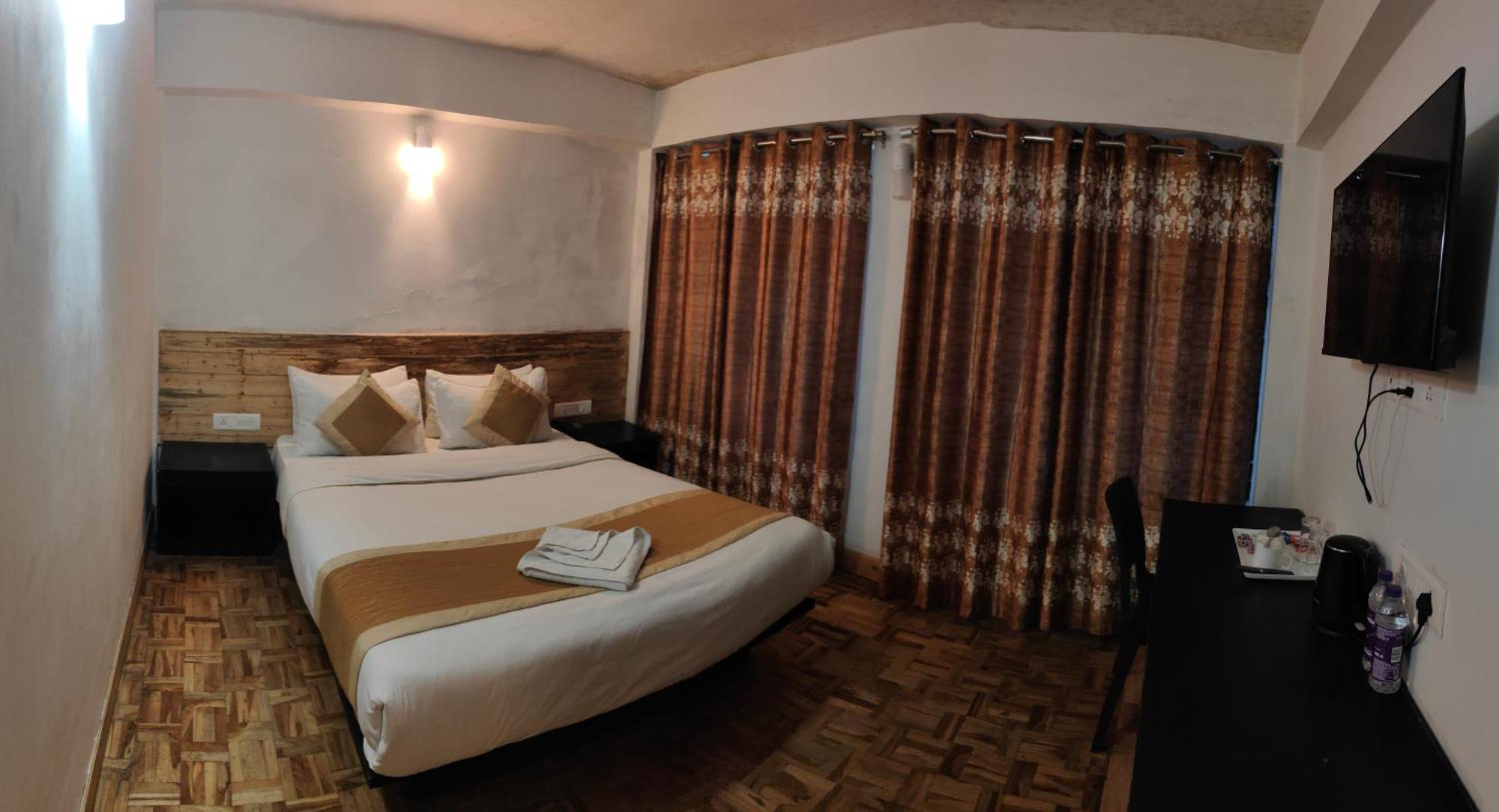 Cherrywood Suites & Spa By Easygorooms دارجيلنغ المظهر الخارجي الصورة